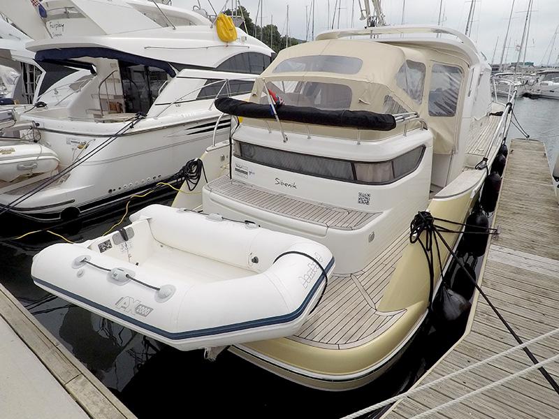 Book yachts online - motorboat - Marex 370 ACC - Fily (AC, Generator, Bowthruster, Sterntruster) - rent