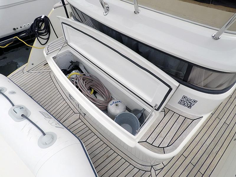 Book yachts online - motorboat - Marex 370 ACC - Fily (AC, Generator, Bowthruster, Sterntruster) - rent