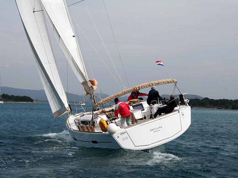Book yachts online - sailboat - Dufour 460 4 cab - Get Lucky - BT - rent