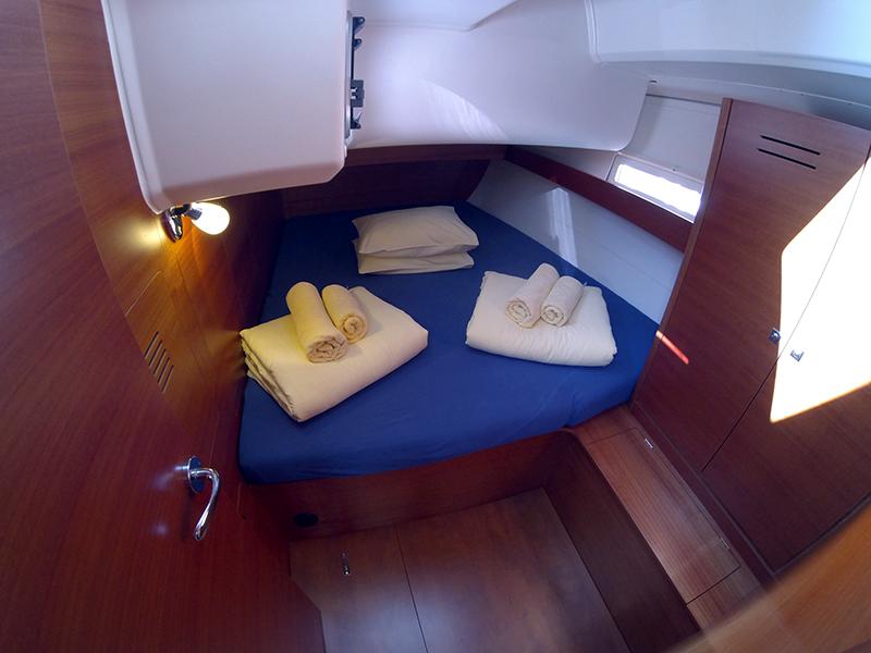 Book yachts online - sailboat - Dufour 460 4 cab - Get Lucky - BT - rent