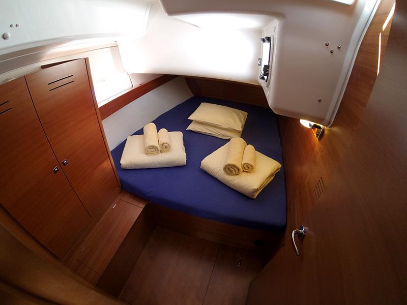 Book yachts online - sailboat - Dufour 460 4 cab - Get Lucky - BT - rent