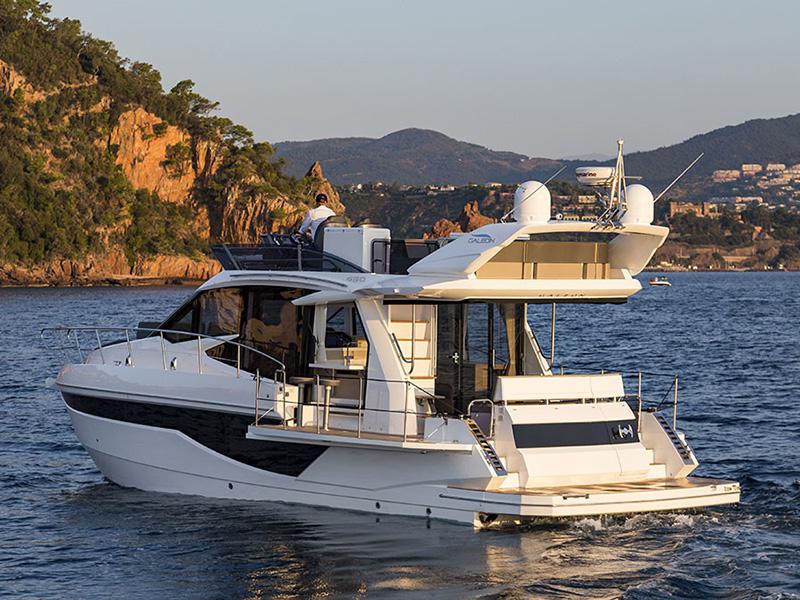 Book yachts online - motorboat - Galeon 460 Fly - Alexandra - rent