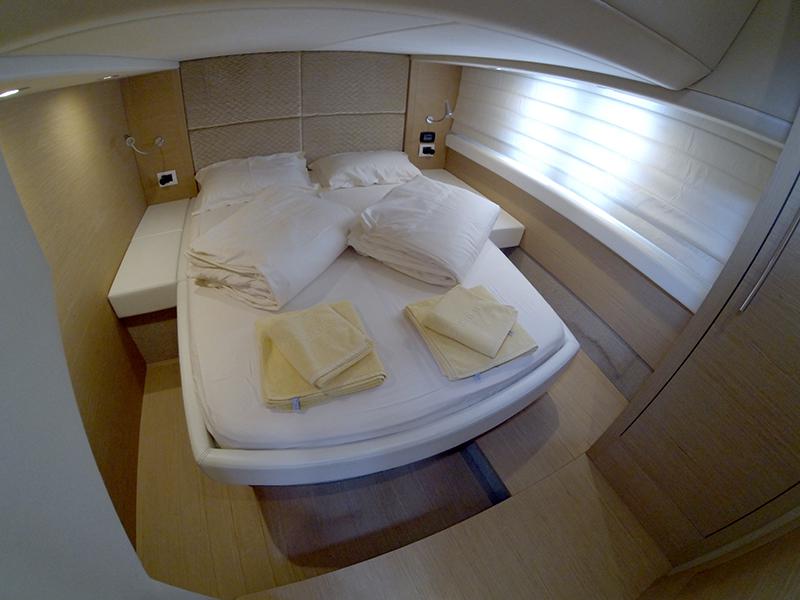 Book yachts online - motorboat - Sessa C52 - Sabijac (Jet ski - option with extra charge) - rent