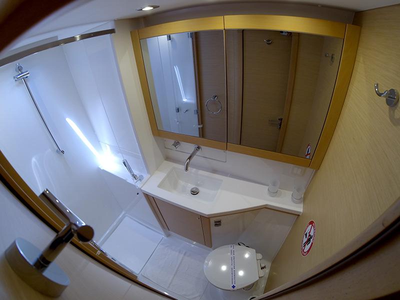 Book yachts online - catamaran - Lagoon 450 - Juraj - rent