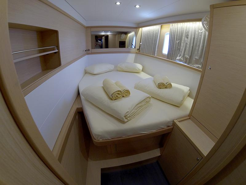 Book yachts online - catamaran - Lagoon 450 - Juraj - rent