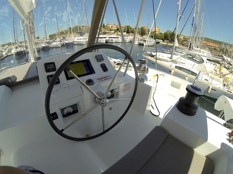 Book yachts online - catamaran - Lagoon 450 - Juraj - rent