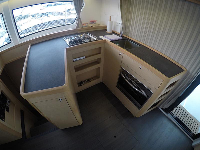 Book yachts online - catamaran - Lagoon 42 - Aymeline (AC + generator) - rent