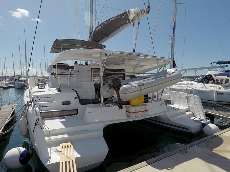 Book yachts online - catamaran - Lagoon 42 - Aymeline (AC + generator) - rent