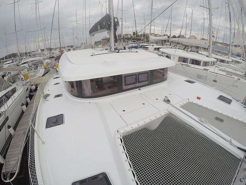 Book yachts online - catamaran - Lagoon 42 - Aymeline (AC + generator) - rent
