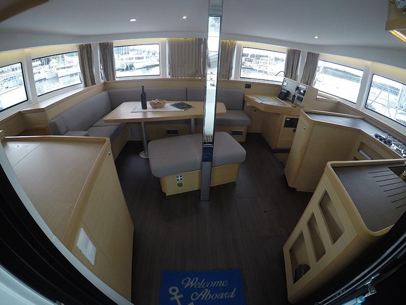 Book yachts online - catamaran - Lagoon 42 - Aymeline (AC + generator) - rent