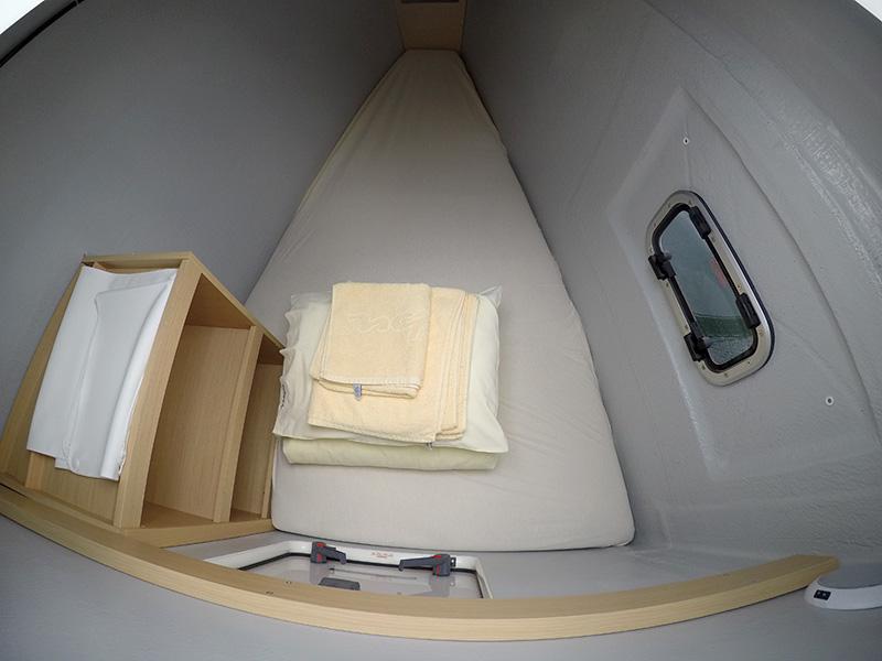 Book yachts online - catamaran - Lagoon 42 - Aymeline (AC + generator) - rent