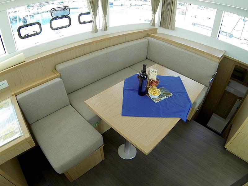 Book yachts online - catamaran - Lagoon 39 2016 - Bob Cat (Solar panel) - rent