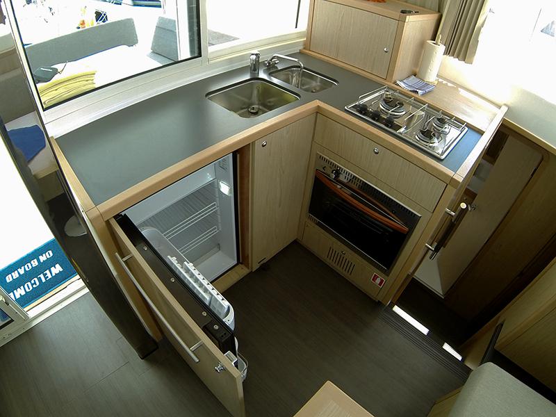 Book yachts online - catamaran - Lagoon 39 2016 - Bob Cat (Solar panel) - rent