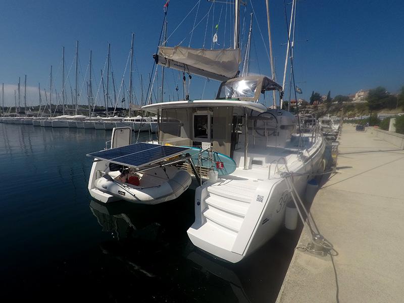 Book yachts online - catamaran - Lagoon 39 - My cat (Solar panel) - rent