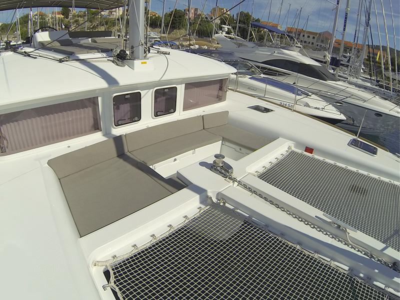 Book yachts online - catamaran - Lagoon 450 - Marčelina - rent