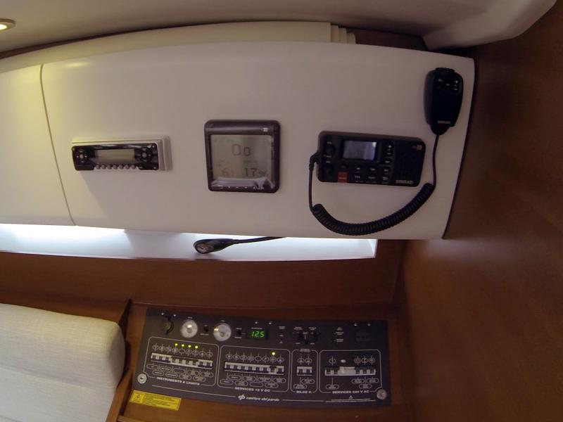 Book yachts online - sailboat - Grand Soleil 39 - Ziggy (Sails 2019) - rent