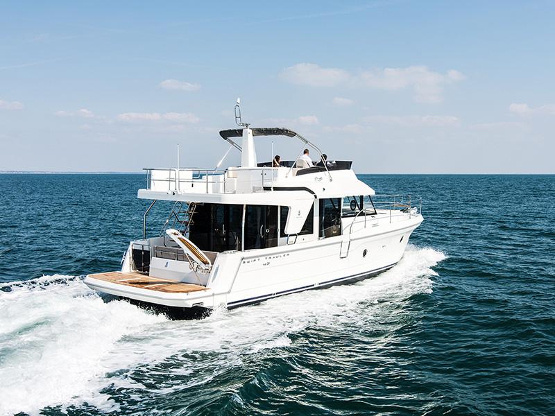 Book yachts online - motorboat - Beneteau S. Trawler 47 - Ocean dreamer (Joystick controller, Jet ski - option with extra charge) - rent