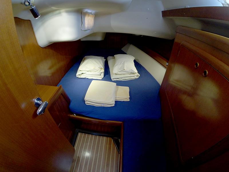 Book yachts online - sailboat - Grand Soleil 46.3 - Anatela - BT - rent