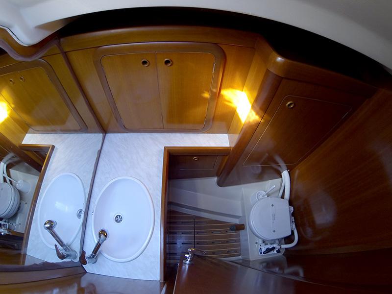 Book yachts online - sailboat - Grand Soleil 46.3 - Anatela - BT - rent