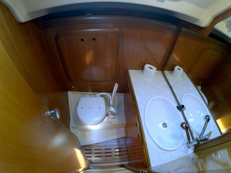 Book yachts online - sailboat - Grand Soleil 46.3 - Anatela - BT - rent