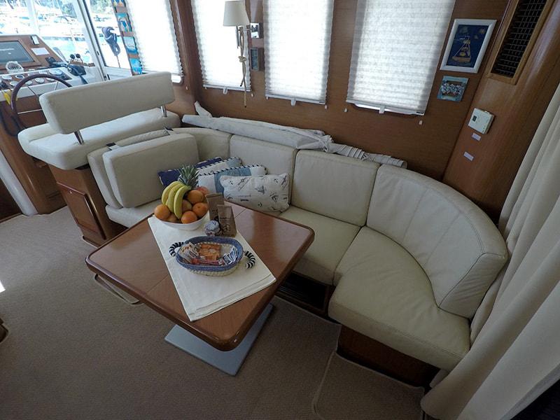 Book yachts online - motorboat - Beneteau S. Trawler 42 - Moja 3 - rent