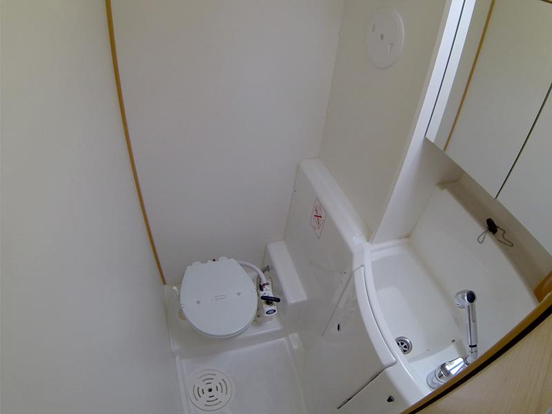 Book yachts online - catamaran - Lagoon 400 - Stray cat (Sails 2019, Solar panel) - rent