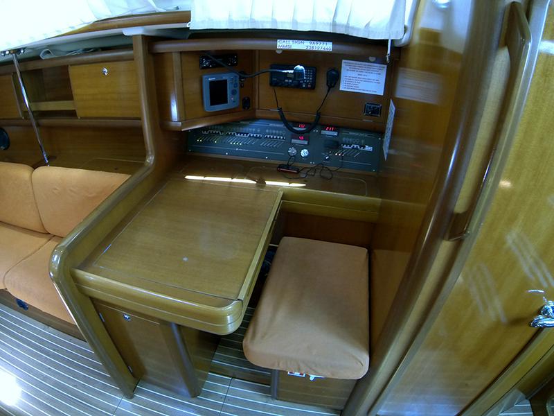 Book yachts online - sailboat - Grand Soleil 45 - Matterhorn (Sails 2019, Bowthruster) - rent