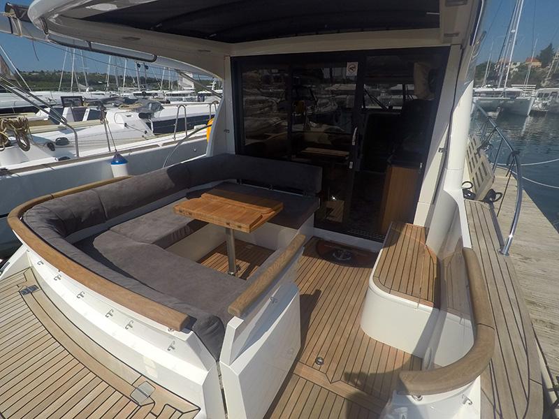 Book yachts online - motorboat - Marex 375 - North star (AC, Generator, Bowthruster, Sterntruster) - rent