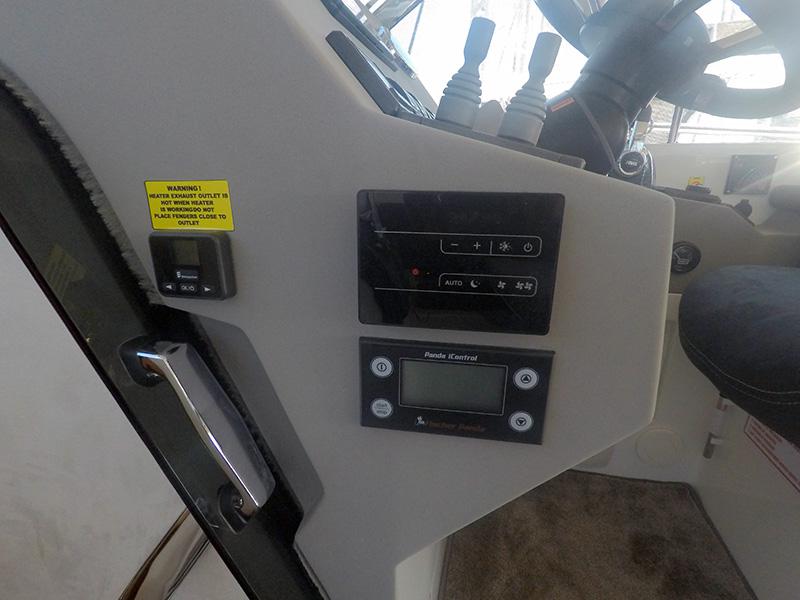 Book yachts online - motorboat - Marex 375 - North star (AC, Generator, Bowthruster, Sterntruster) - rent