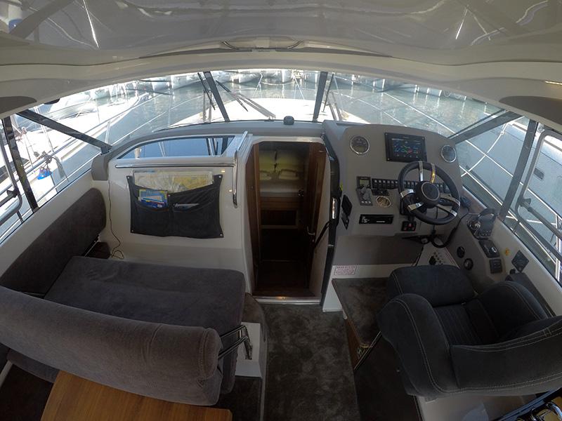 Book yachts online - motorboat - Marex 375 - North star (AC, Generator, Bowthruster, Sterntruster) - rent