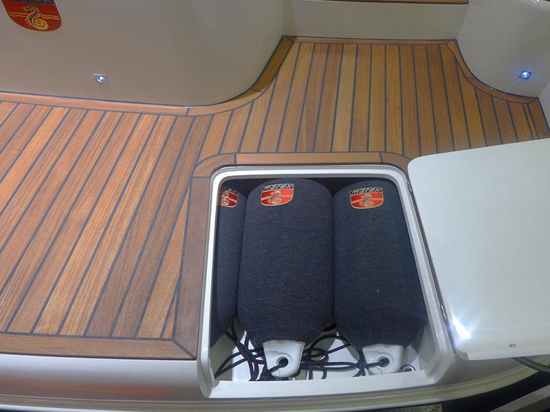 Book yachts online - motorboat - Marex 375 - North star (AC, Generator, Bowthruster, Sterntruster) - rent
