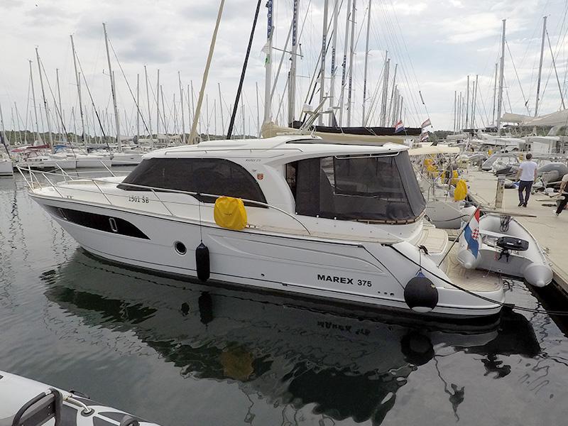 Book yachts online - motorboat - Marex 375 - North star (AC, Generator, Bowthruster, Sterntruster) - rent