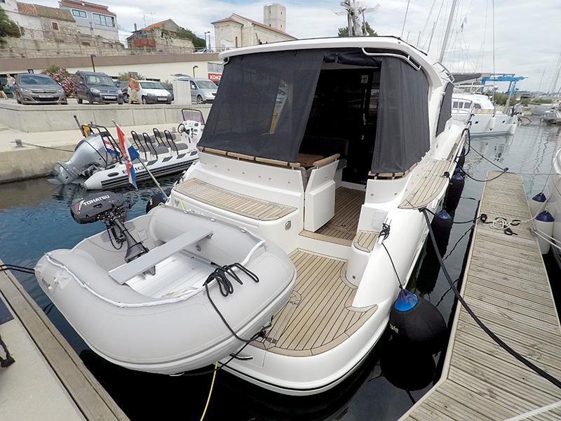 Book yachts online - motorboat - Marex 375 - North star (AC, Generator, Bowthruster, Sterntruster) - rent