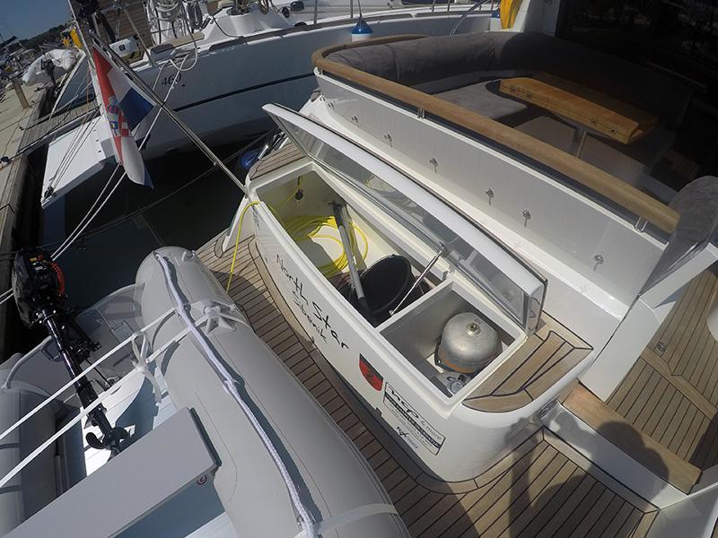 Book yachts online - motorboat - Marex 375 - North star (AC, Generator, Bowthruster, Sterntruster) - rent