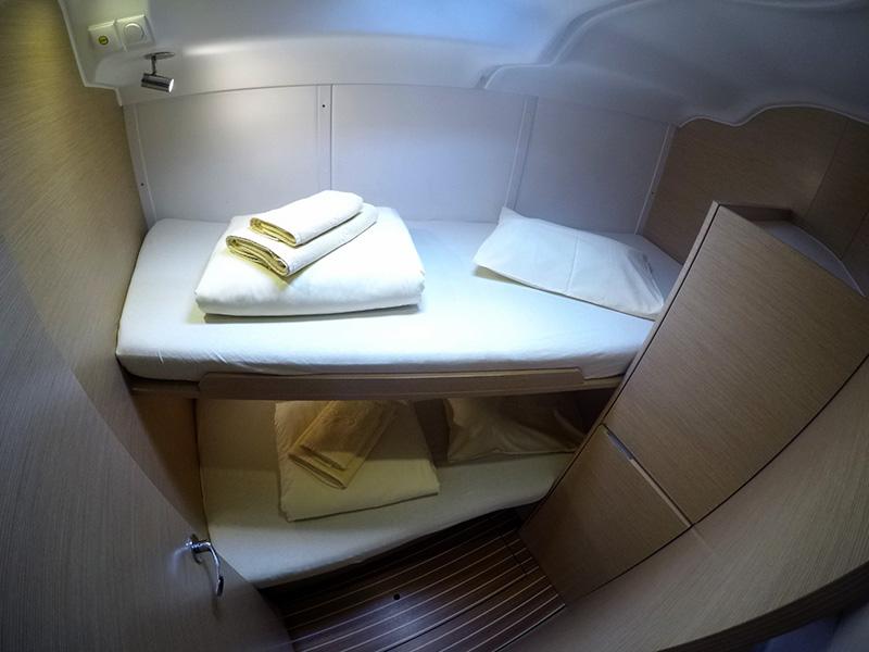 Book yachts online - sailboat - Elan 444 Impression - Marta X - BT - rent