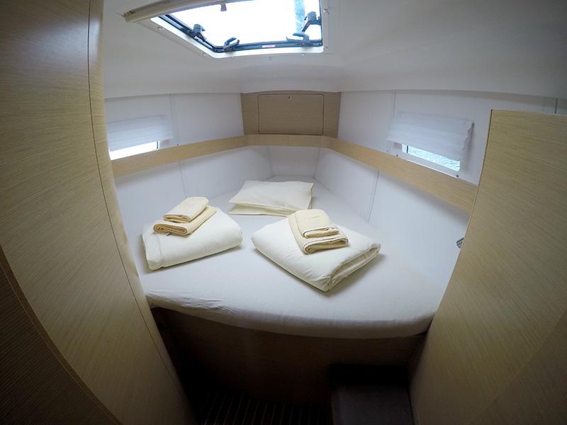 Book yachts online - sailboat - Elan 444 Impression - Marta X - BT - rent