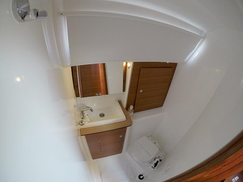 Book yachts online - sailboat - Dufour 382 GL - Major Tom - BT - rent