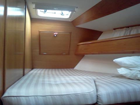 Book yachts online - sailboat - Sun Odyssey 45.2 - Godfriend - rent