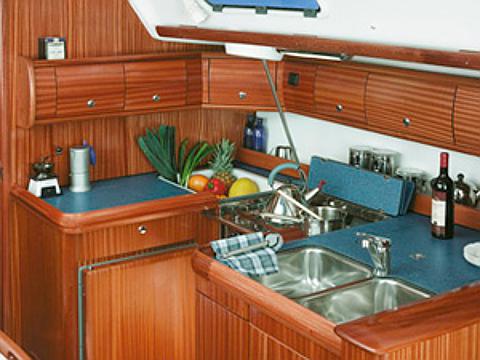 Book yachts online - sailboat - Bavaria 49 - Green Island - rent