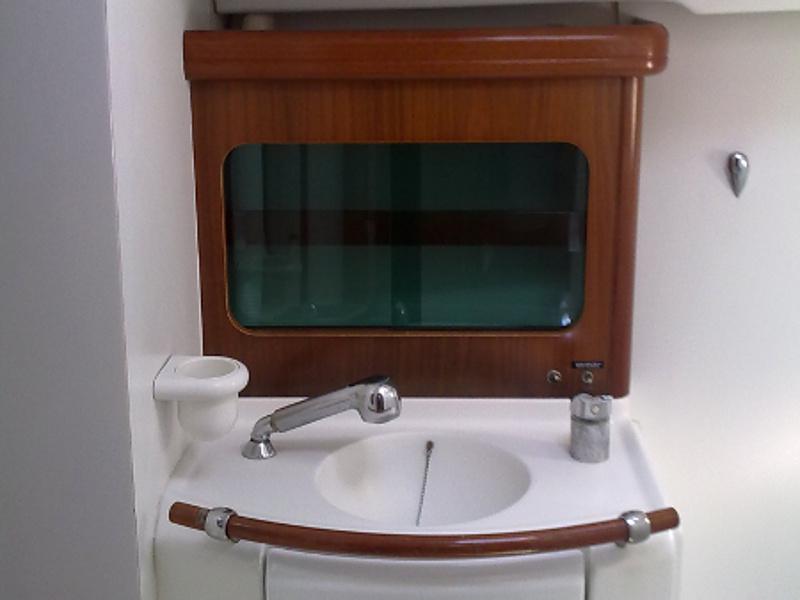 Book yachts online - sailboat - Oceanis 411-4 - Latitud 3 - rent