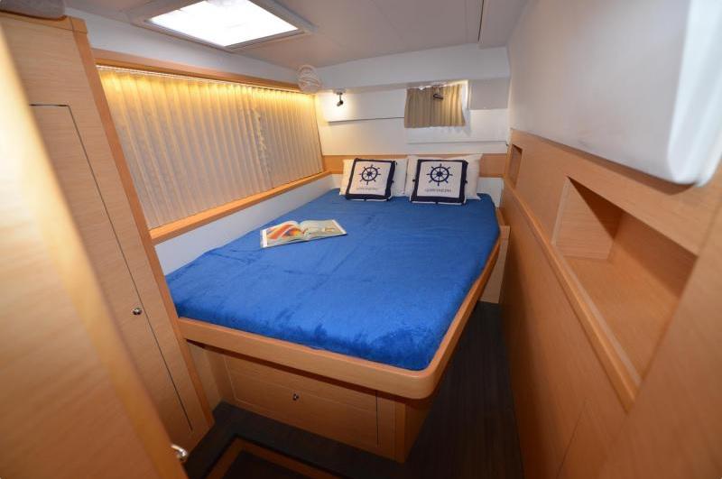 Book yachts online - catamaran - Lagoon 400 S2_2016 - SY_2028 - rent