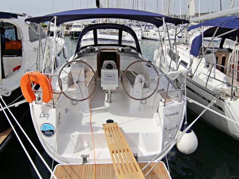 Book yachts online - sailboat - BAVARIA C 34 - LUCY - rent
