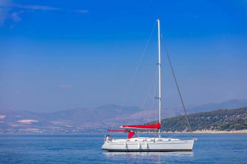Book yachts online - sailboat - Beneteau Cyclades 43.3 - ARKINA - rent