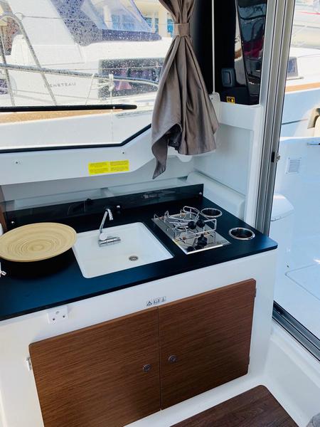 Book yachts online - motorboat - Jeanneau Merry Fisher 795 - ARYA - rent