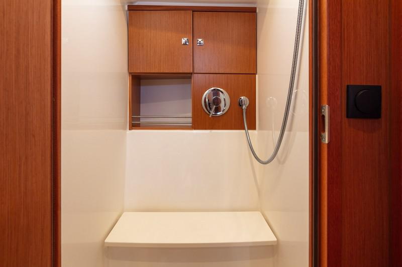 Book yachts online - sailboat - Bavaria Cruiser 46 - JOSIP - rent