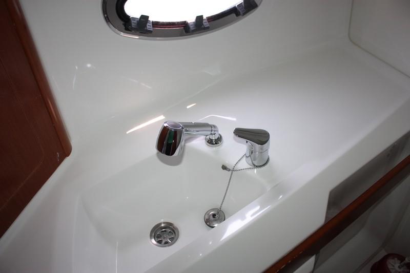 Book yachts online - motorboat - Beneteau Antares 30 Fly - RIMA - rent