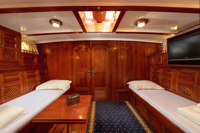 Book yachts online - other - Providenca - Providenca - rent