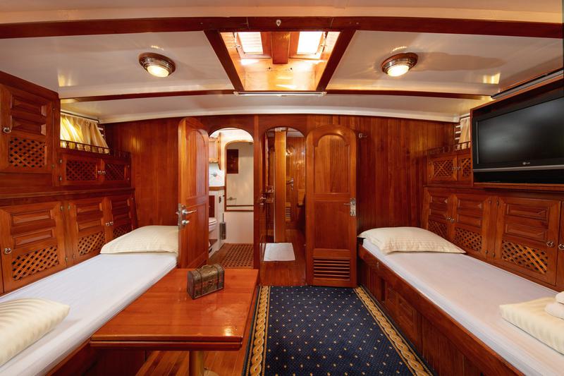 Book yachts online - other - Providenca - Providenca - rent