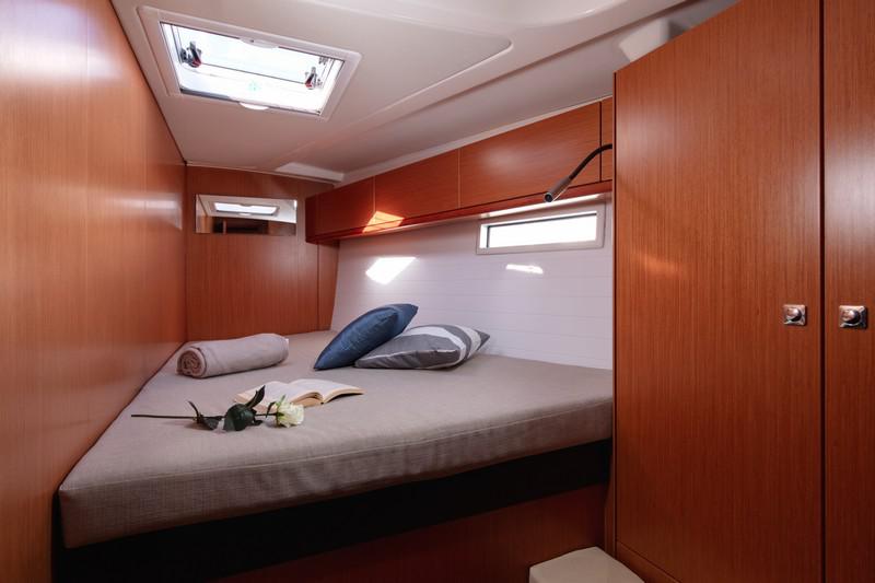 Book yachts online - sailboat - Bavaria Cruiser 51 - LUI - rent