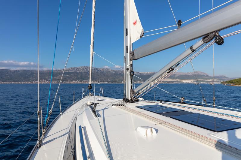 Book yachts online - sailboat - Bavaria Cruiser 51 - LUI - rent